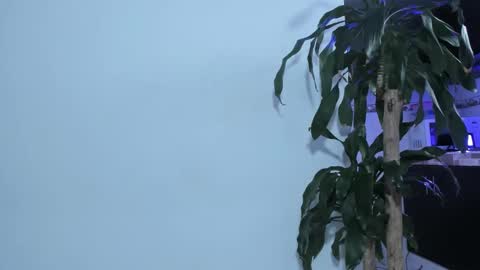 Emma online show from 02/22/25, 02:30