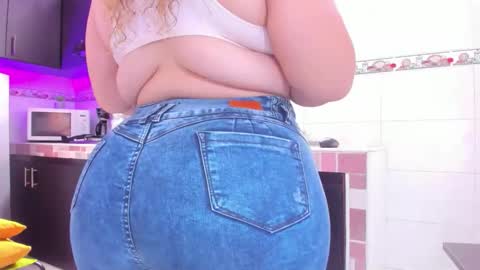 Emma online show from 05/03/26, 02:12