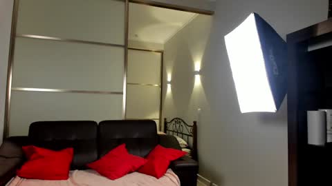 Emma online show from 01/09/25, 11:14