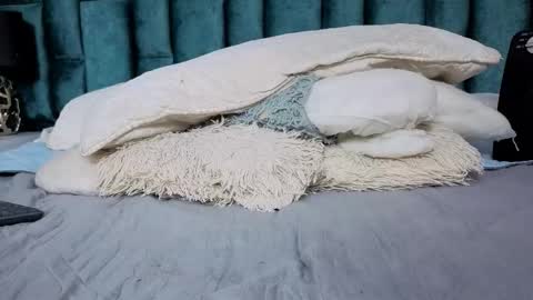 Emma online show from 02/13/26, 07:54