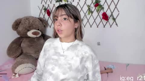 emma_grayys online show from 10/10/25, 04:11