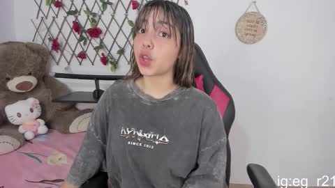 emma_grayys online show from 10/12/25, 04:11