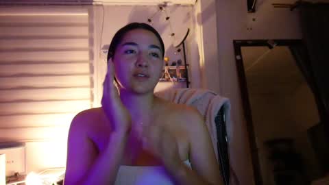 emma_johnson_ online show from 12/04/24, 02:09