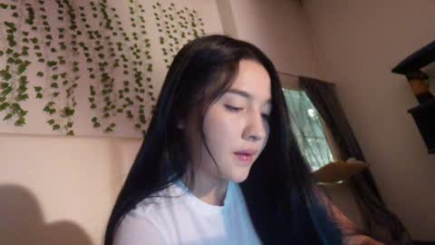 emma_johnson_ online show from 10/27/25, 01:53