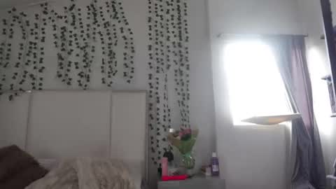 emma_johnson_ online show from 04/13/26, 03:06
