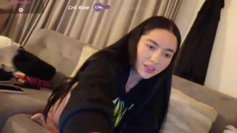 emma_johnson_ online show from 06/17/26, 03:42
