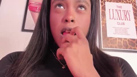 Snapshot of emma_jonness chatting on 03/09/26, 05:39 emma_jonness online show from 03/09/26, 05:39