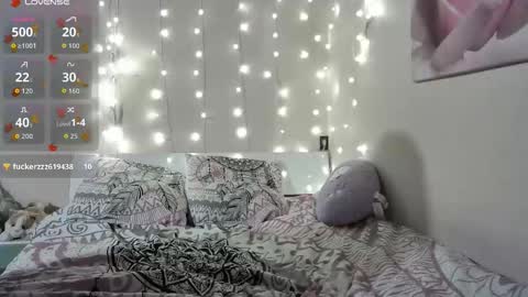 Snapshot of emma_just chatting on 11/02/25, 08:17 emma_just online show from 11/02/25, 08:17