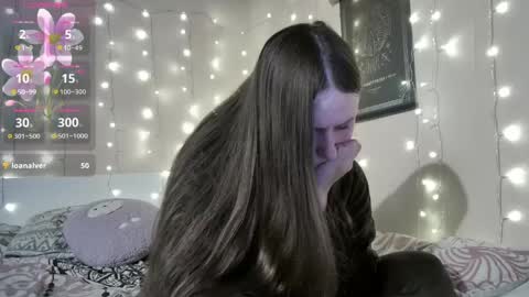 emma_just online show from 04/25/26, 08:17