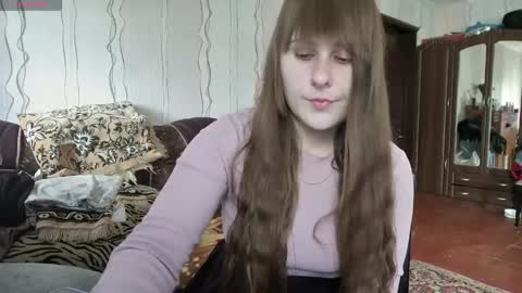 emma_just online show from 04/28/26, 07:02