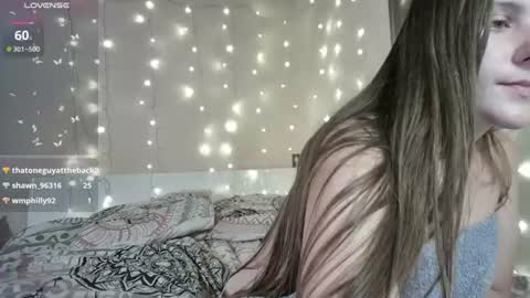 Snapshot of emma_just chatting on 06/18/26, 09:14 emma_just online show from 06/18/26, 09:14