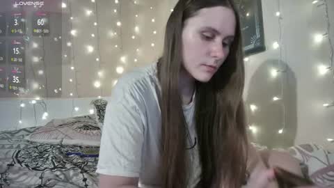 Snapshot of emma_just chatting on 06/29/26, 05:24 emma_just online show from 06/29/26, 05:24