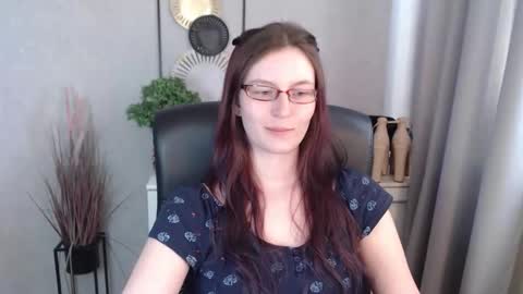 Snapshot of emma_lust94 chatting on 03/13/26, 02:01 emma online show from 03/13/26, 02:01