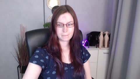 Snapshot of emma_lust94 chatting on 03/16/26, 06:45 emma online show from 03/16/26, 06:45