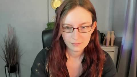 emma online show from 06/26/26, 05:56