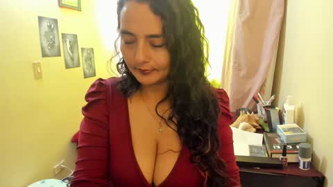 Snapshot of emma_luxy chatting on 12/21/24, 01:10  emma luxy online show from 12/21/24, 01:10