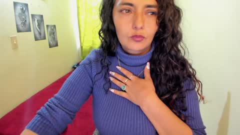 Snapshot of emma_luxy chatting on 12/29/24, 12:12  emma luxy online show from 12/29/24, 12:12