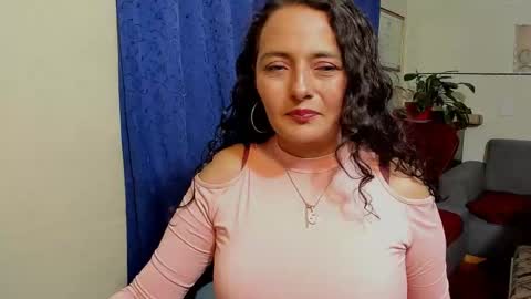 Snapshot of emma_luxy chatting on 09/28/25, 12:16  emma luxy online show from 09/28/25, 12:16