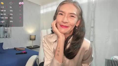 Snapshot of emma_mendoza chatting on 02/03/25, 12:25 Emma online show from 02/03/25, 12:25