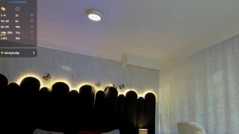 Snapshot of emma_mendoza chatting on 09/26/25, 12:20 Emma online show from 09/26/25, 12:20