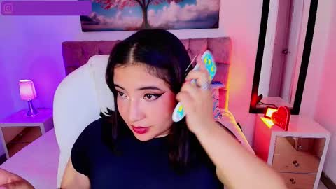 Emma Monserratt online show from 10/05/25, 09:18