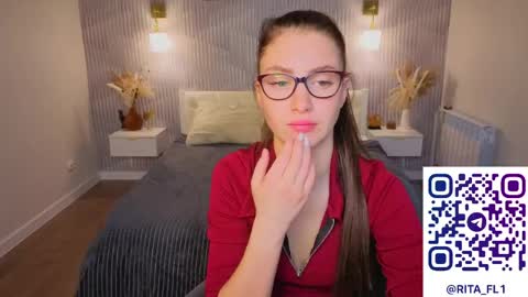 Emma Myer online show from 05/05/26, 02:08