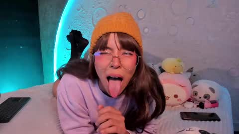     online show from 03/01/25, 01:07