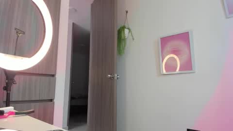 Snapshot of emma_rinaldi_ chatting on 01/07/26, 03:36 Emma online show from 01/07/26, 03:36