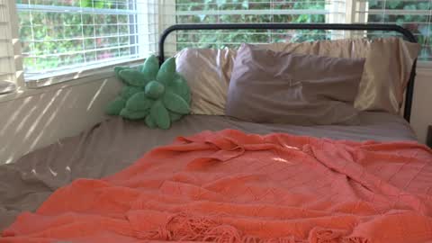 Snapshot of emma_ruby chatting on 01/18/25, 06:10 Emma Ruby online show from 01/18/25, 06:10