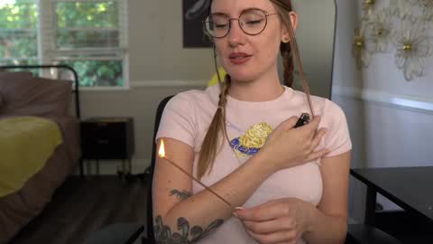 Snapshot of emma_ruby chatting on 09/22/25, 05:59 Emma Ruby online show from 09/22/25, 05:59