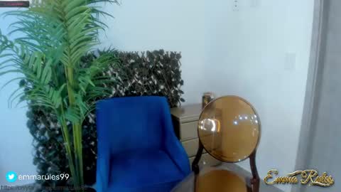 Snapshot of emma_rules99 chatting on 03/03/25, 04:03 Emma online show from 03/03/25, 04:03