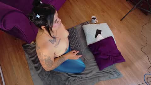 Snapshot of emma_s3xxy chatting on 06/04/26, 10:21 emma online show from 06/04/26, 10:21