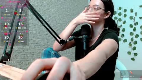 Snapshot of emma_unu chatting on 03/07/25, 03:08 Emma online show from 03/07/25, 03:08