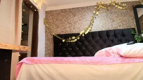 Emma online show from 01/24/25, 01:24