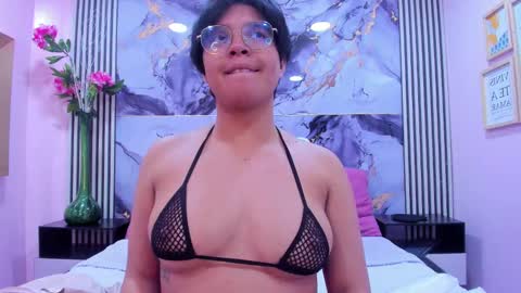 Snapshot of emmaa_lex chatting on 10/15/25, 03:17 Emma online show from 10/15/25, 03:17