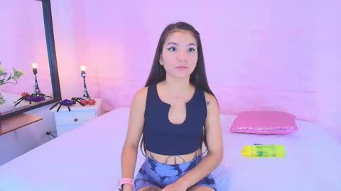 Emma  online show from 10/22/25, 08:08