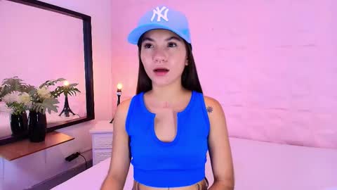 Emma  online show from 11/01/25, 07:16