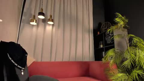 Emma online show from 06/24/26, 10:31