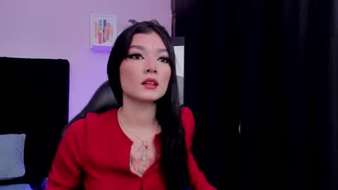 Emma  online show from 11/25/25, 08:53