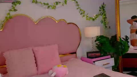 Welcome Im yosein  Your love is my passion activate it with your tips and enjoy with me online show from 11/27/25, 09:06