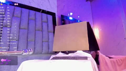 Emma Duque online show from 12/08/24, 03:24