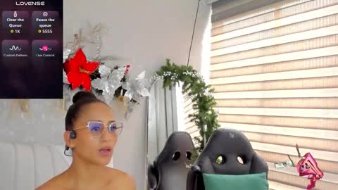  Emma Ferrary  online show from 12/18/25, 07:09