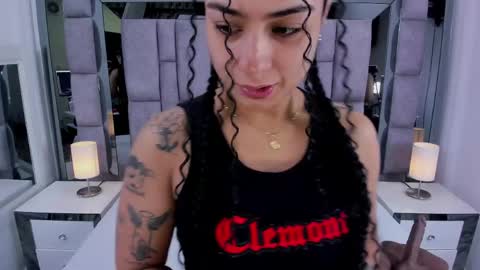 EMMA HILL online show from 04/24/26, 11:12