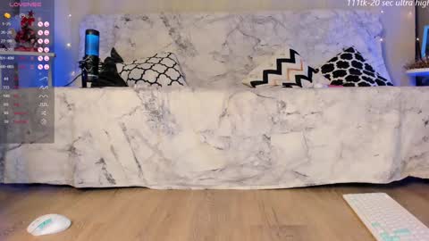 emmahotvibe online show from 12/20/24, 01:03