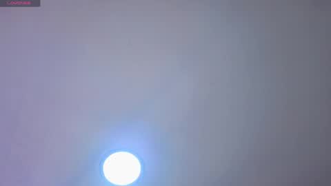 Snapshot of emmamiller__ chatting on 05/07/26, 10:53 online show from 05/07/26, 10:53