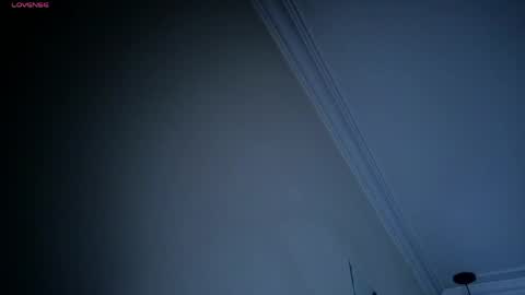 Snapshot of emmamiller__ chatting on 05/20/26, 10:54 online show from 05/20/26, 10:54