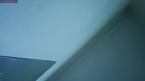 Snapshot of emmamiller__ chatting on 06/08/26, 10:15 online show from 06/08/26, 10:15
