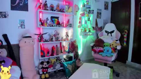 Emma online show from 02/02/26, 02:05