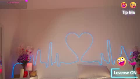 Sara online show from 11/06/25, 11:33