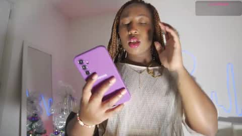 Sara online show from 12/01/25, 12:10